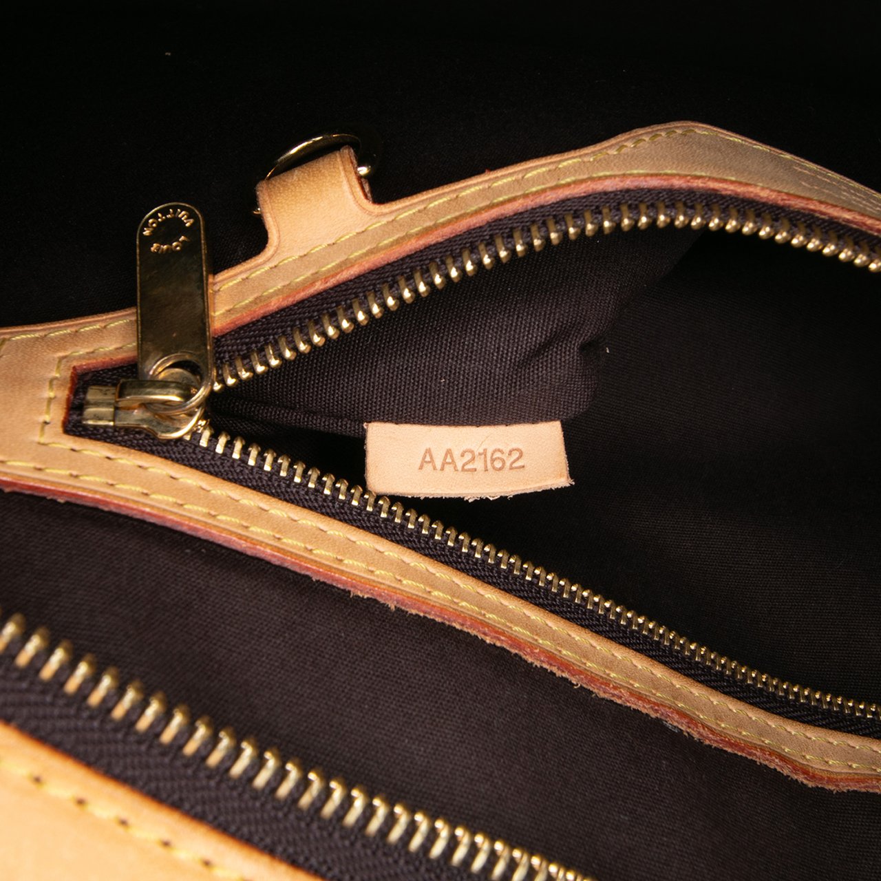 Louis Vuitton Monogram Vernis Brea MM Paars