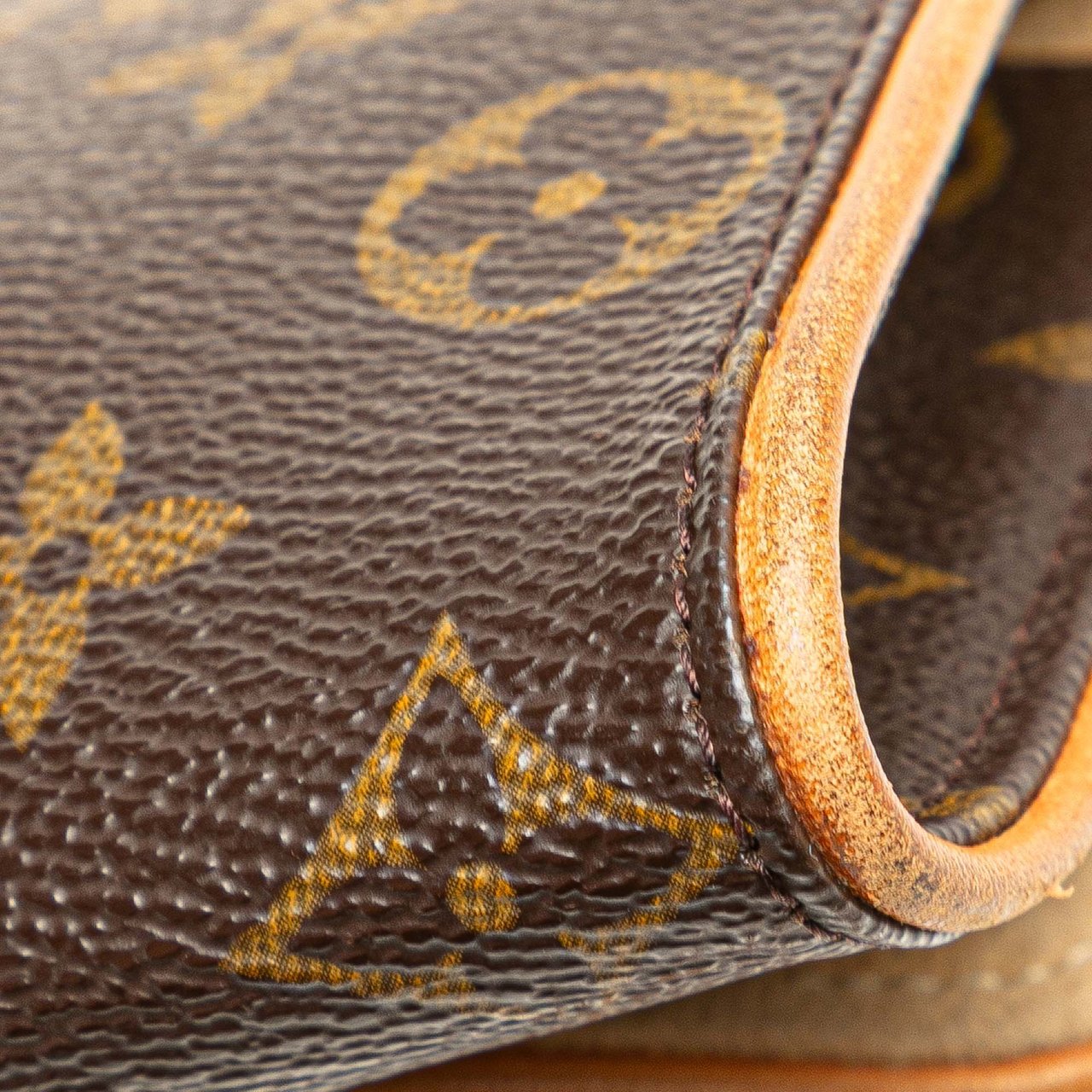 Louis Vuitton Monogram Pochette Twin PM Bruin