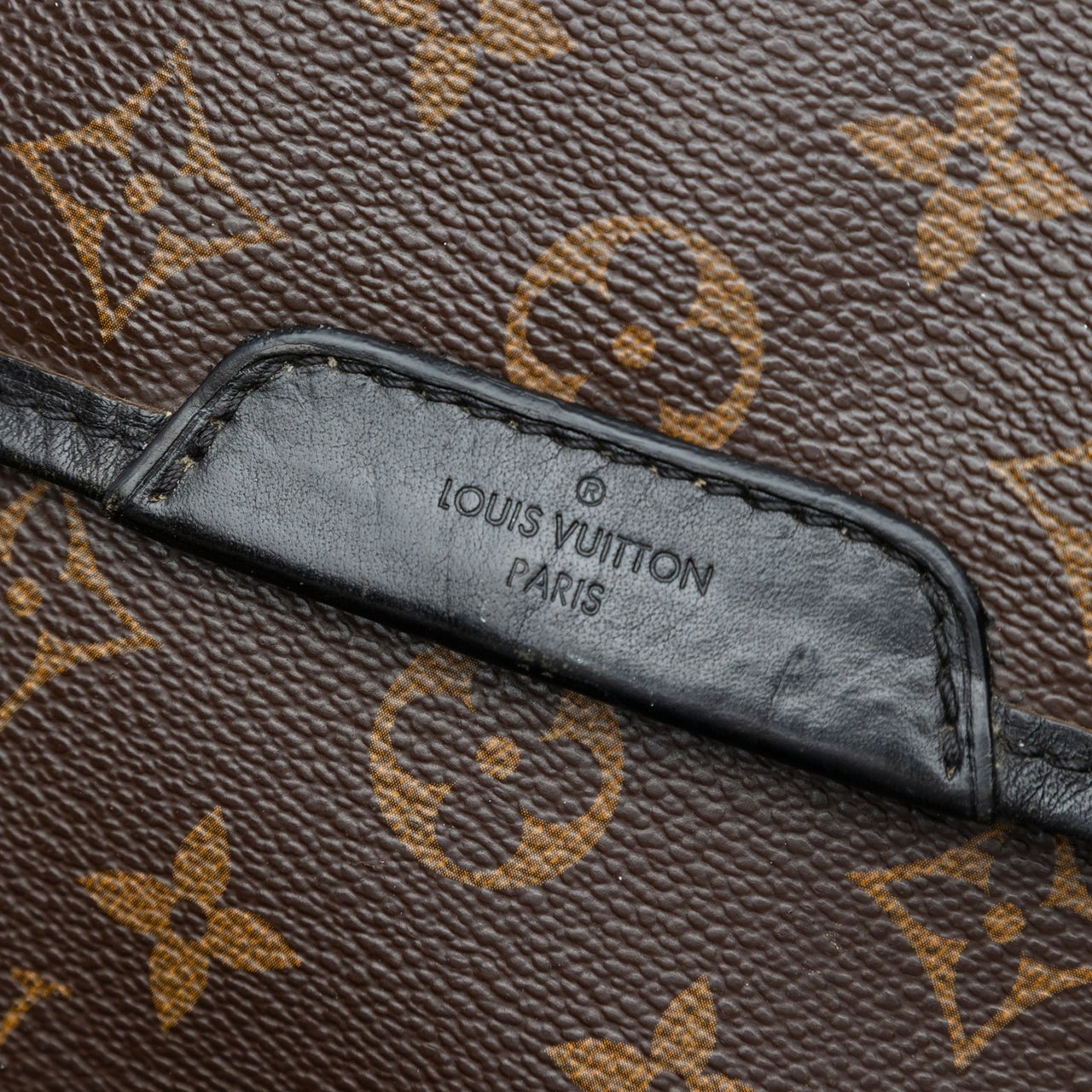 Louis Vuitton Monogram Macassar Bass MM Bruin