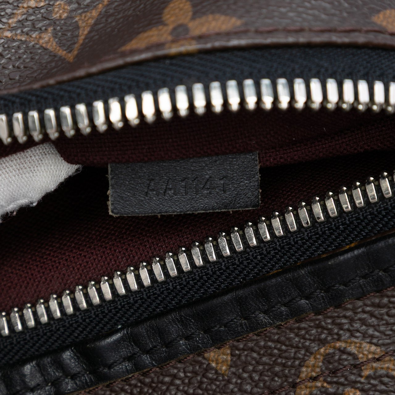 Louis Vuitton Monogram Macassar Bass MM Bruin