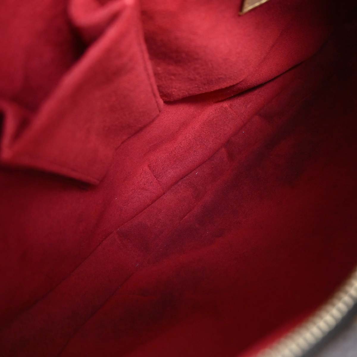 Louis Vuitton Louis Vuitton Croissant Handbag Monogram Canvas GM Bruin