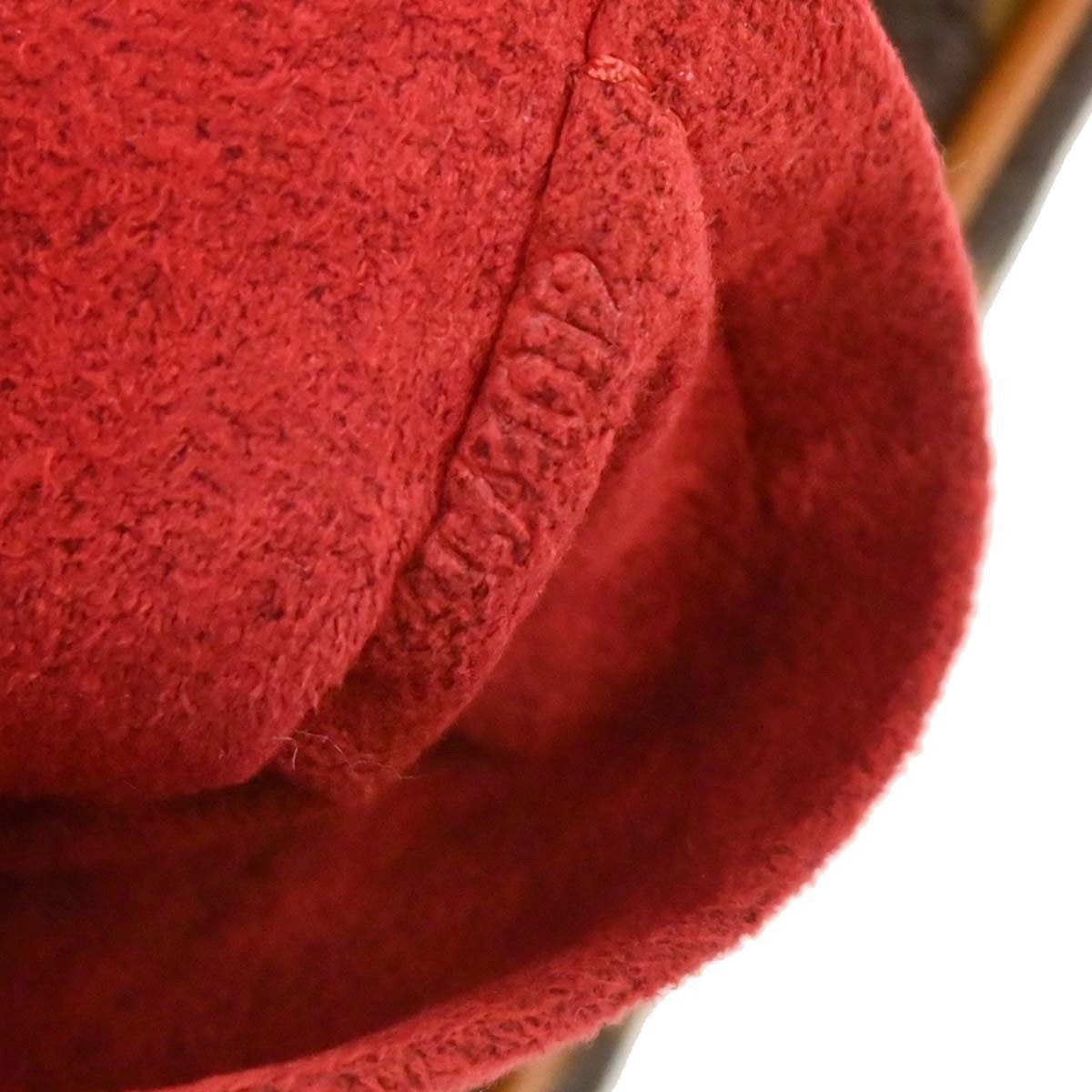 Louis Vuitton Louis Vuitton Croissant Handbag Monogram Canvas GM Bruin