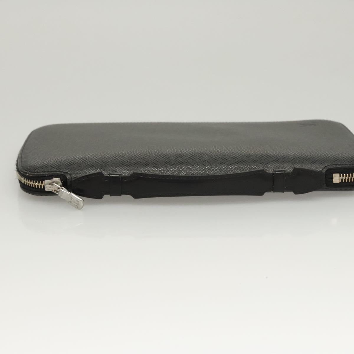 Louis Vuitton Atoll Organizer Taiga Leather Blauw