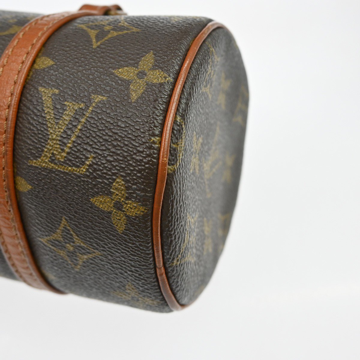 Louis Vuitton Louis Vuitton Papillon Handbag Monogram Canvas 22 Bruin