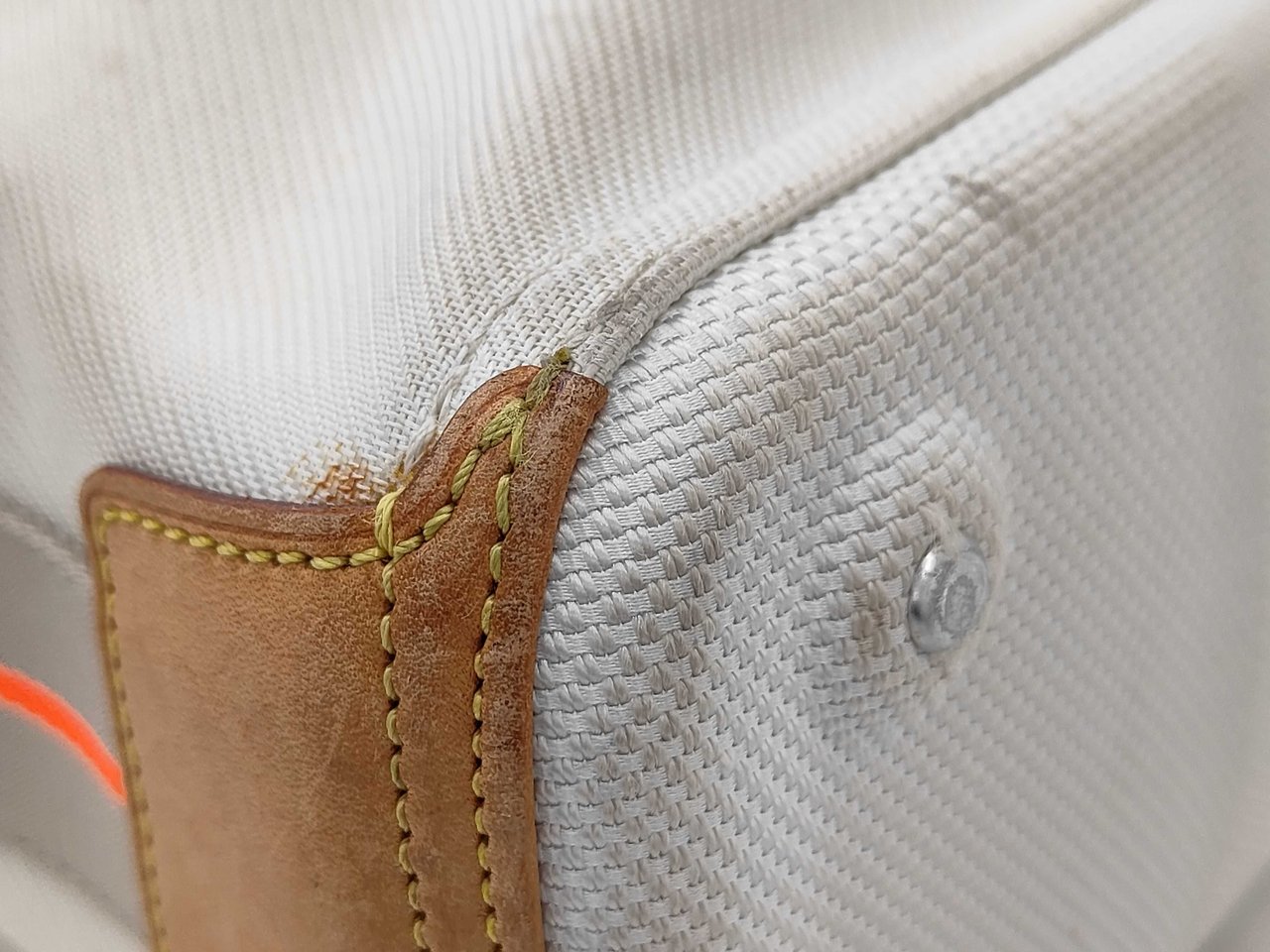 Louis Vuitton Sperone Damier BB Neutraal