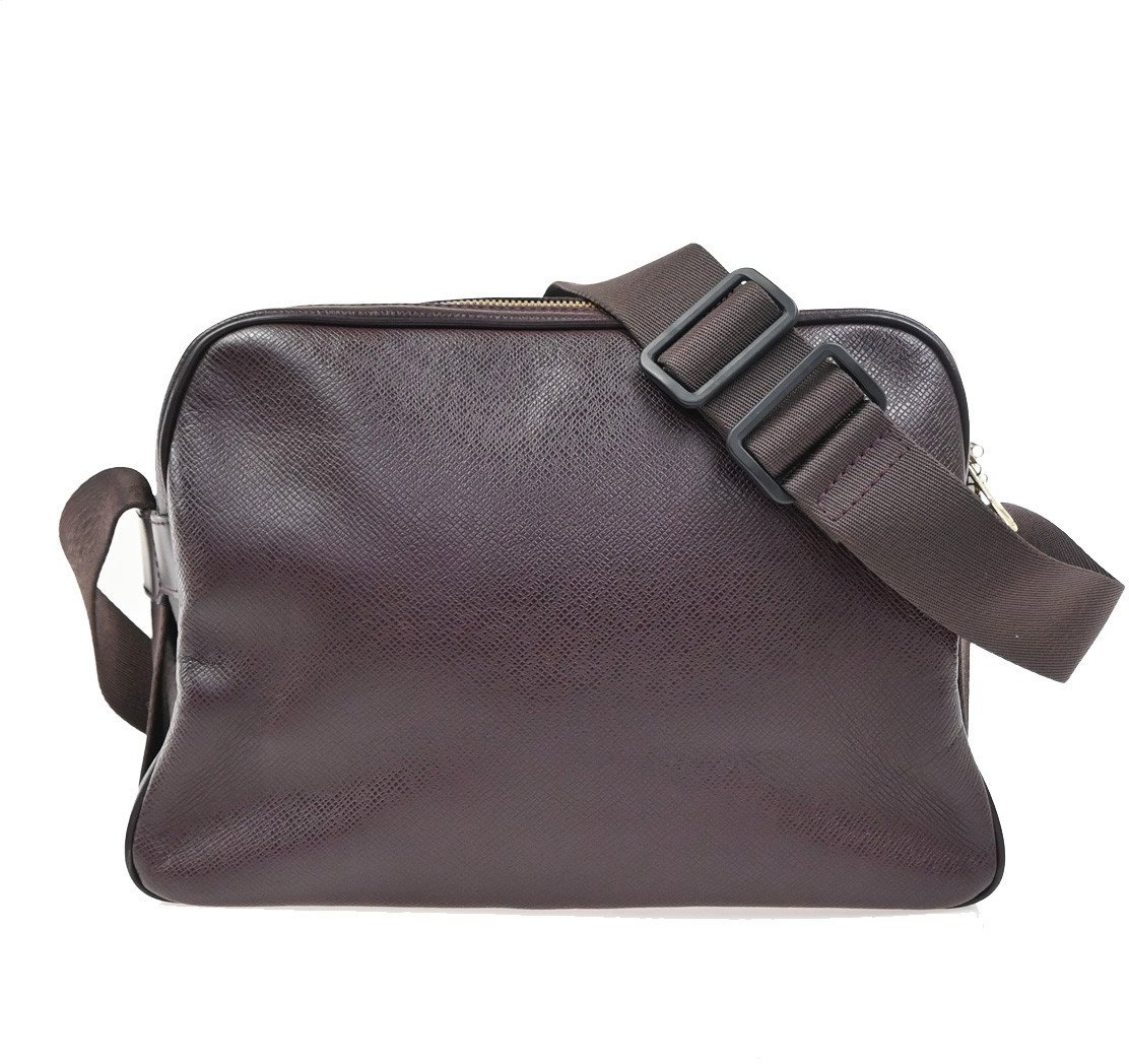 Louis Vuitton Reporter Bag Taiga Leather PM Bruin
