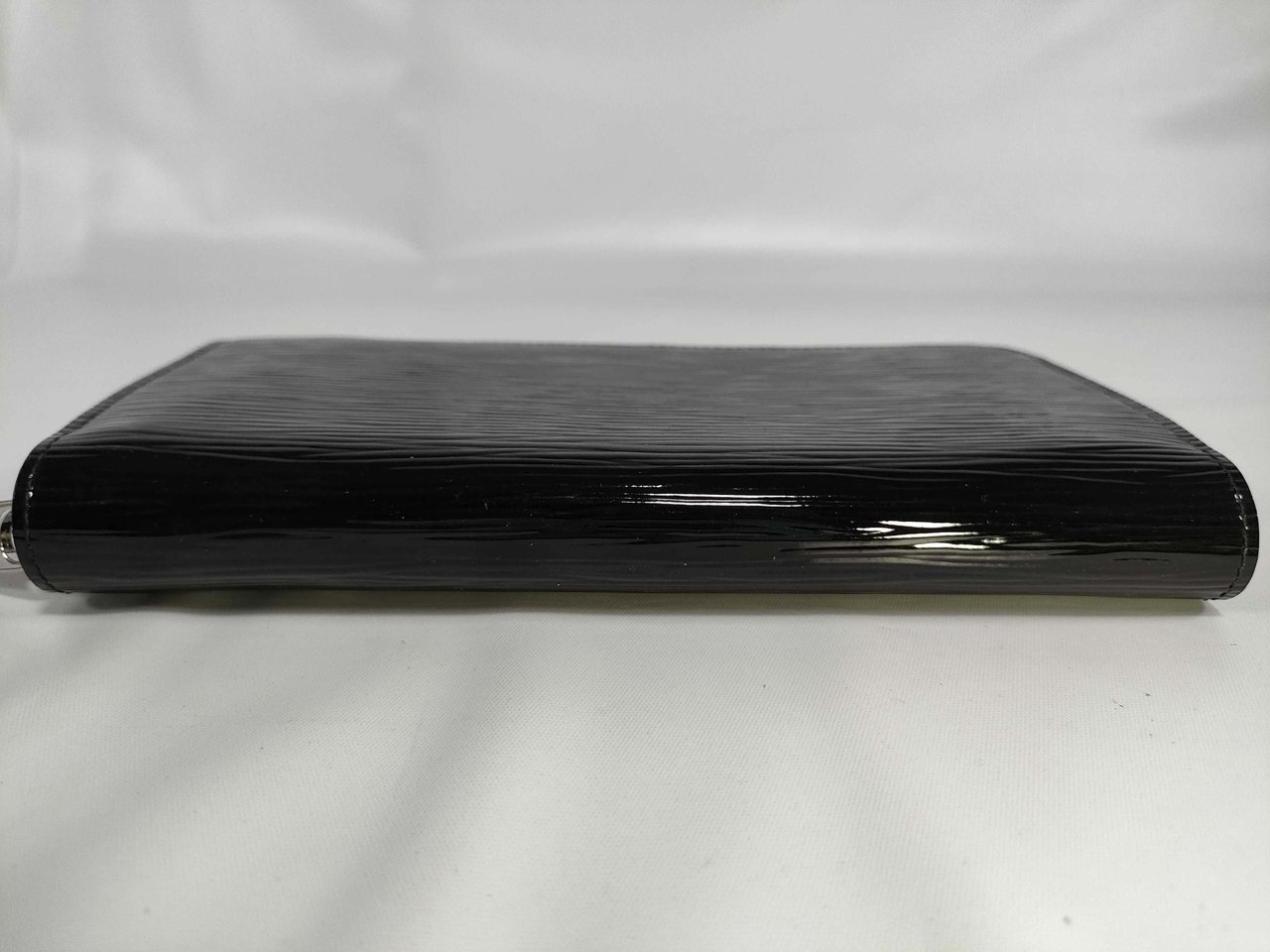 Louis Vuitton Louis Vuitton Zippy Wallet NM Epi Leather Zwart