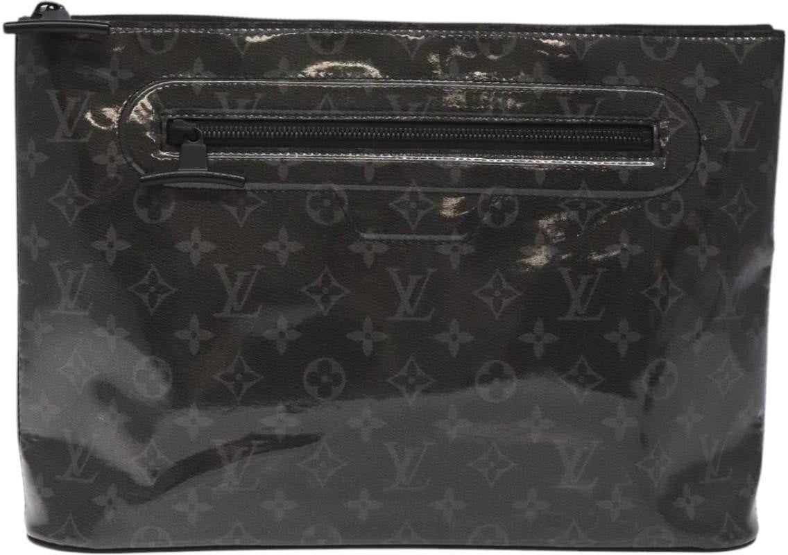 Louis Vuitton Louis Vuitton Pochette Cosmos Limited Edition Monogram Glaze Canvas Zwart