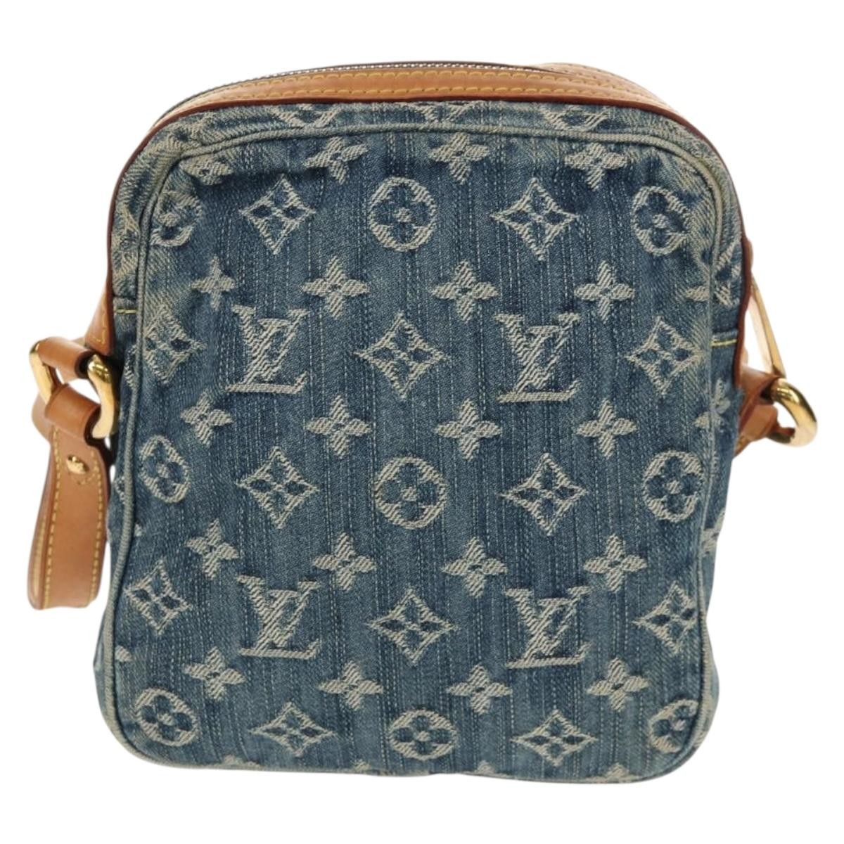Louis Vuitton Louis Vuitton Camera Bag Monogram Denim Blauw