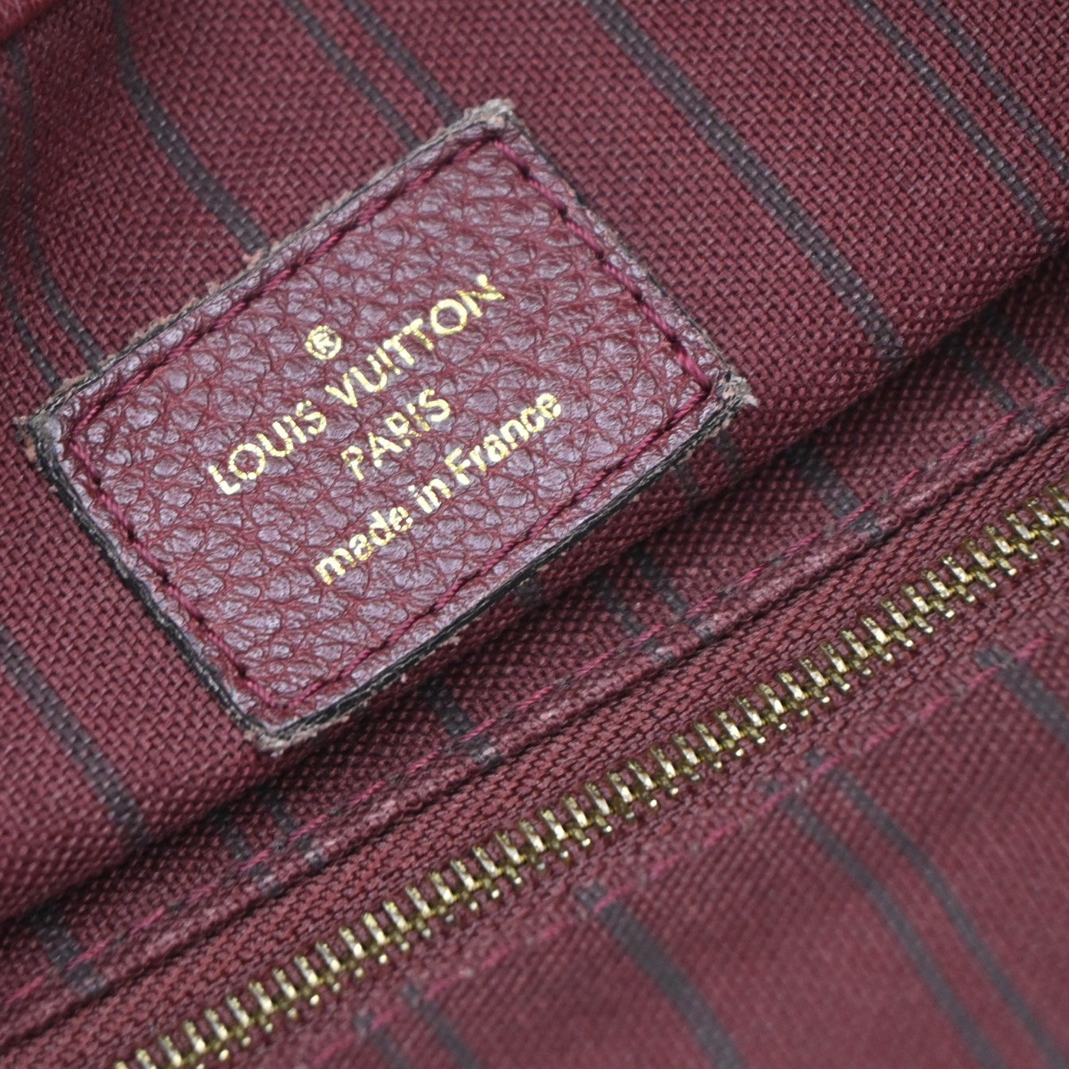 Louis Vuitton Louis Vuitton Artsy Handbag Monogram Empreinte Leather MM Rood