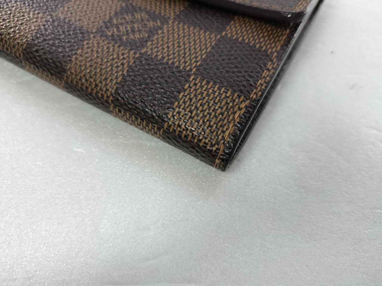 Louis Vuitton Long Damier Bruin