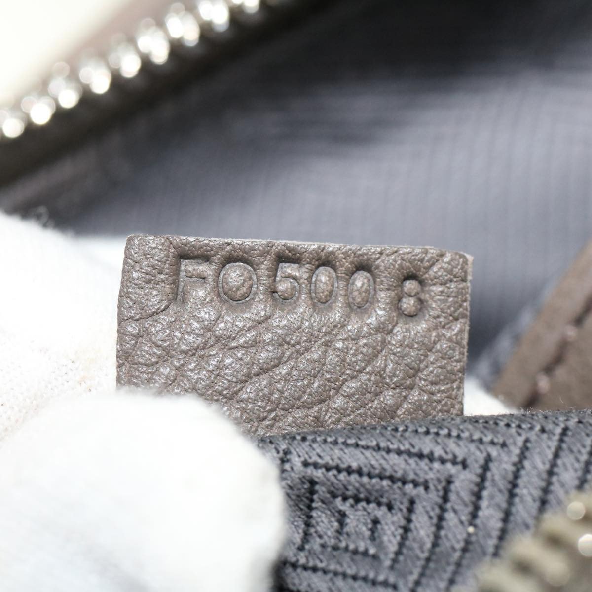 Louis Vuitton Naxos Leather Grijs
