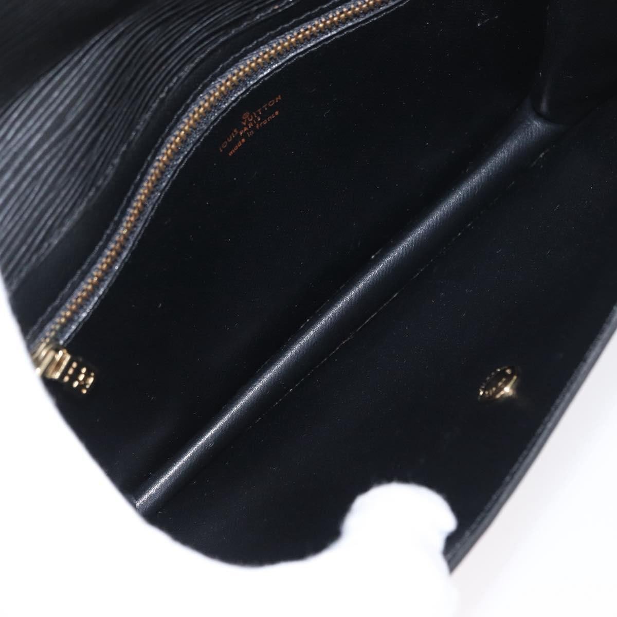 Louis Vuitton Louis Vuitton Vintage Montaigne Clutch Epi Leather Zwart