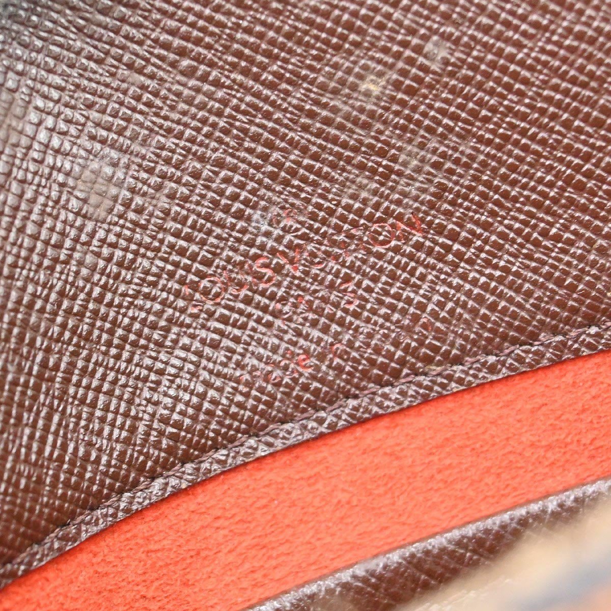 Louis Vuitton Louis Vuitton Musette Tango Handbag Damier Bruin