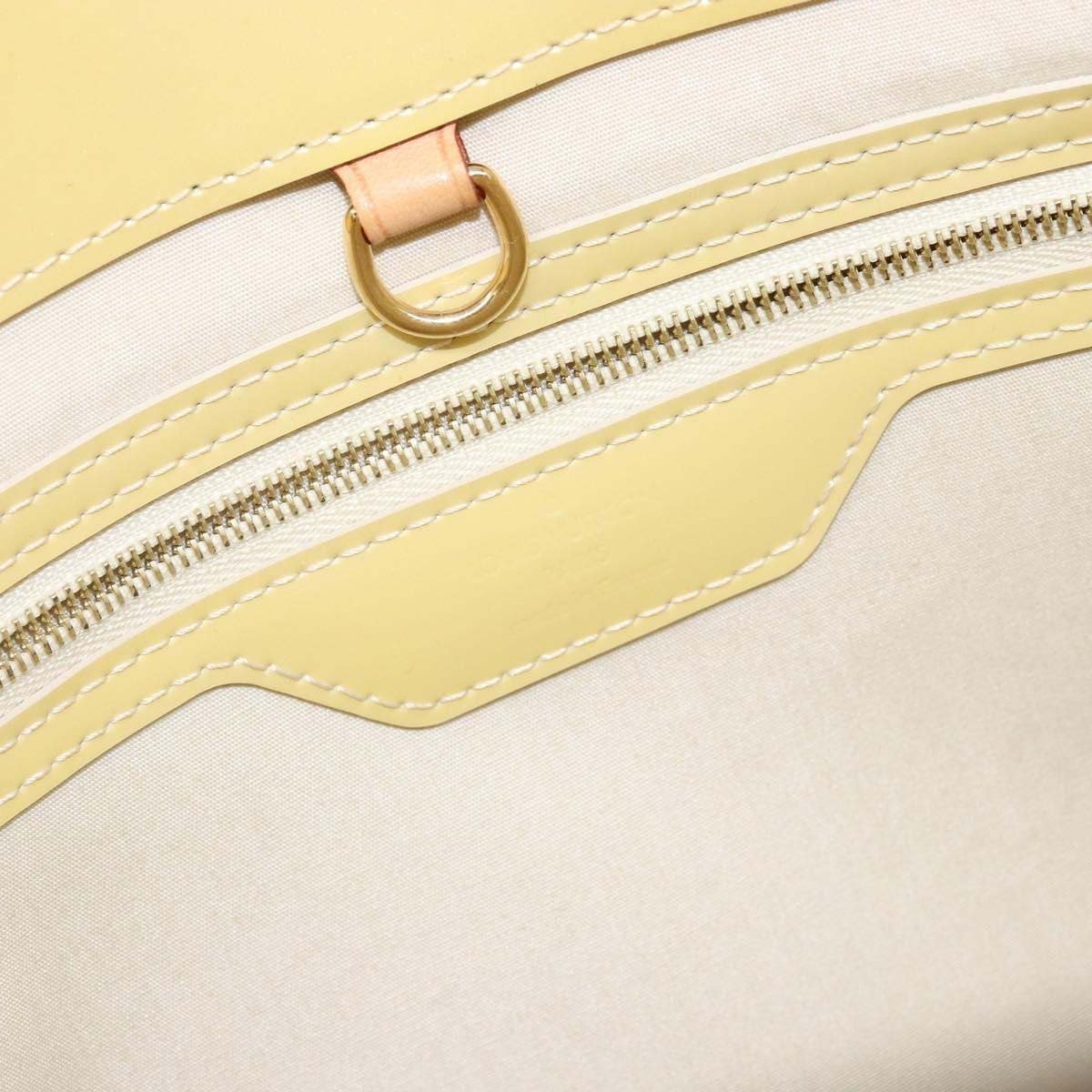 Louis Vuitton Catalina Monogram Vernis East West Geel