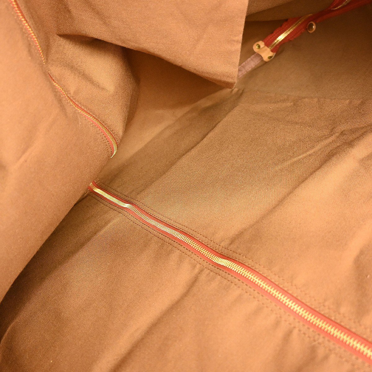 Louis Vuitton Louis Vuitton Cup Garment Cover Coated Canvas Rood