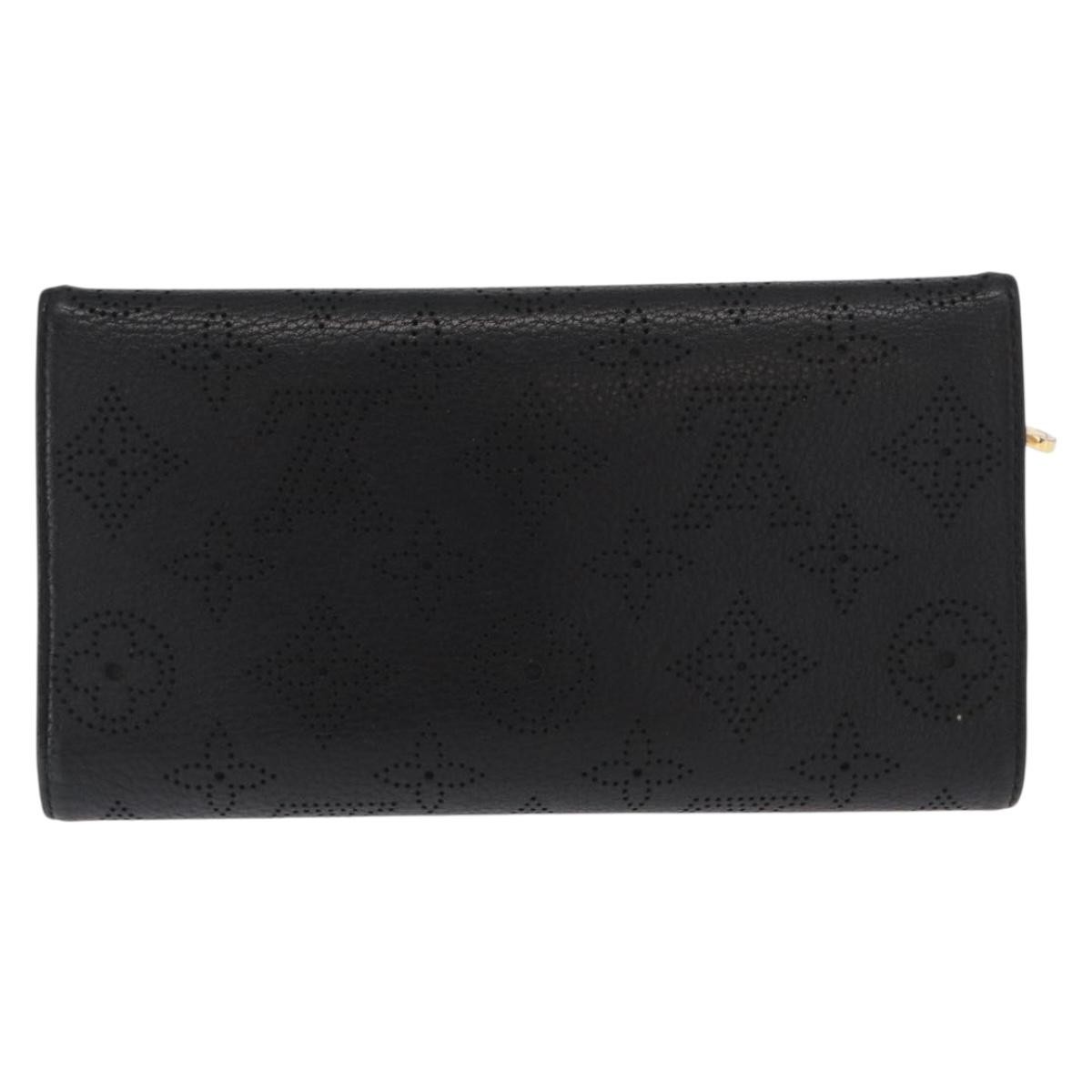 Louis Vuitton Louis Vuitton Amelia Wallet Mahina Leather Zwart