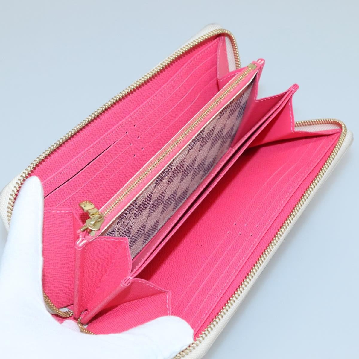 Louis Vuitton Louis Vuitton Zipped Wallet Limited edition printed canvas Divers