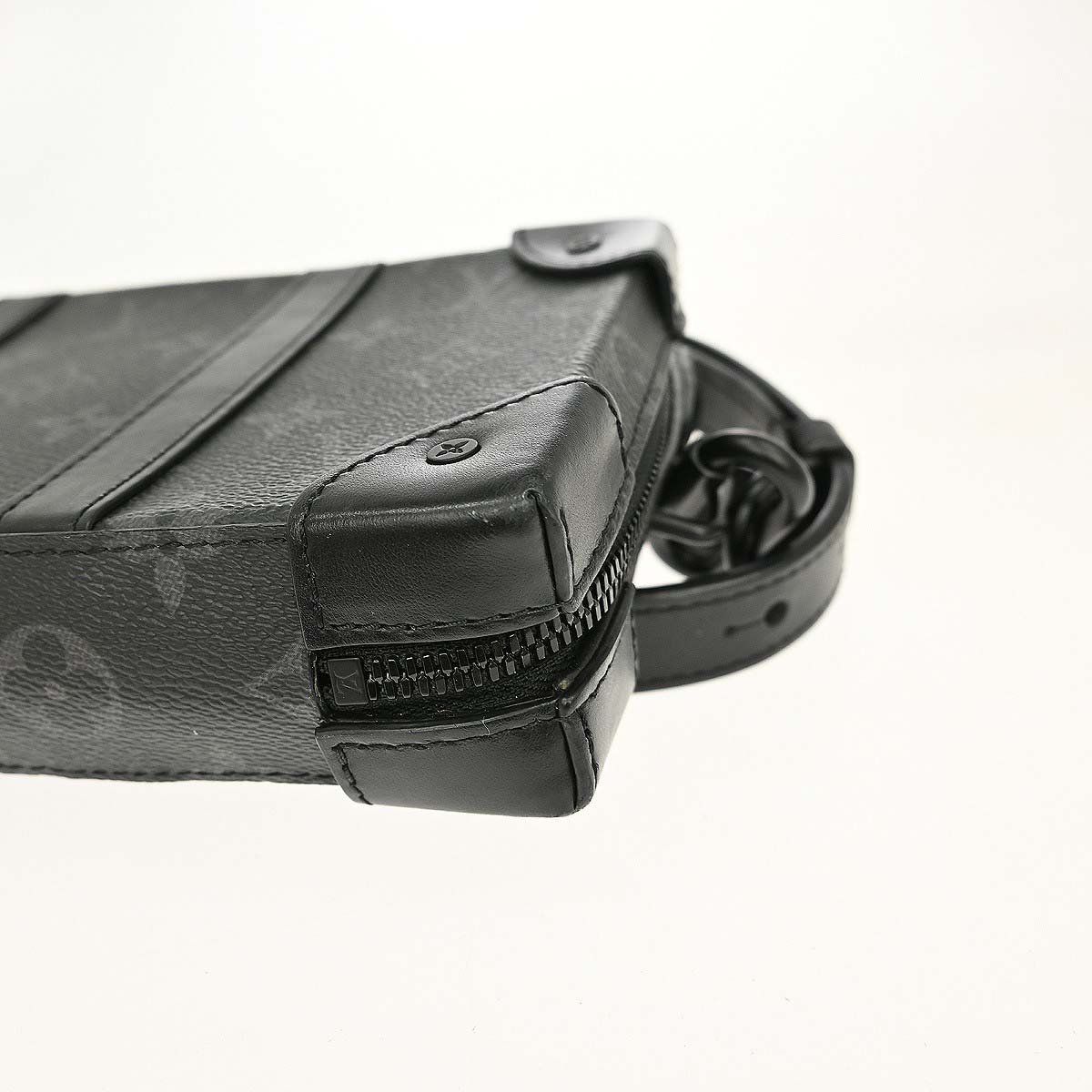 Louis Vuitton Soft Trunk Monogram Eclipse Canvas Zwart