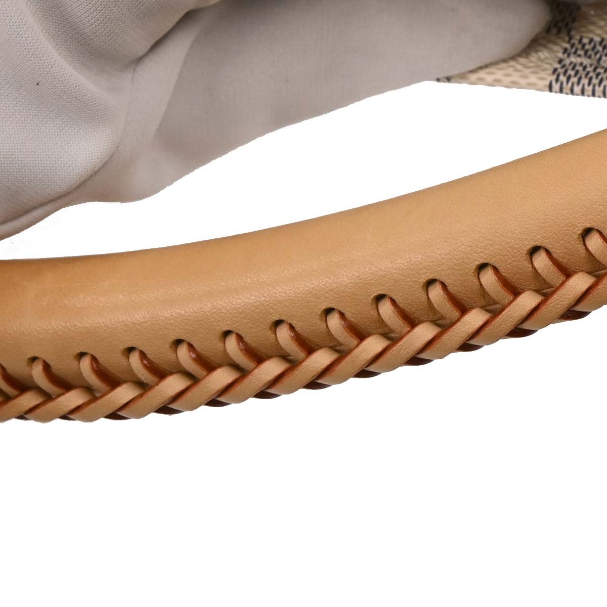 Louis Vuitton Louis Vuitton Artsy Handbag Damier MM Wit