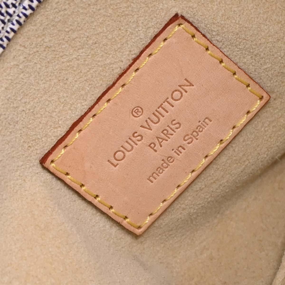 Louis Vuitton Louis Vuitton Artsy Handbag Damier MM Wit