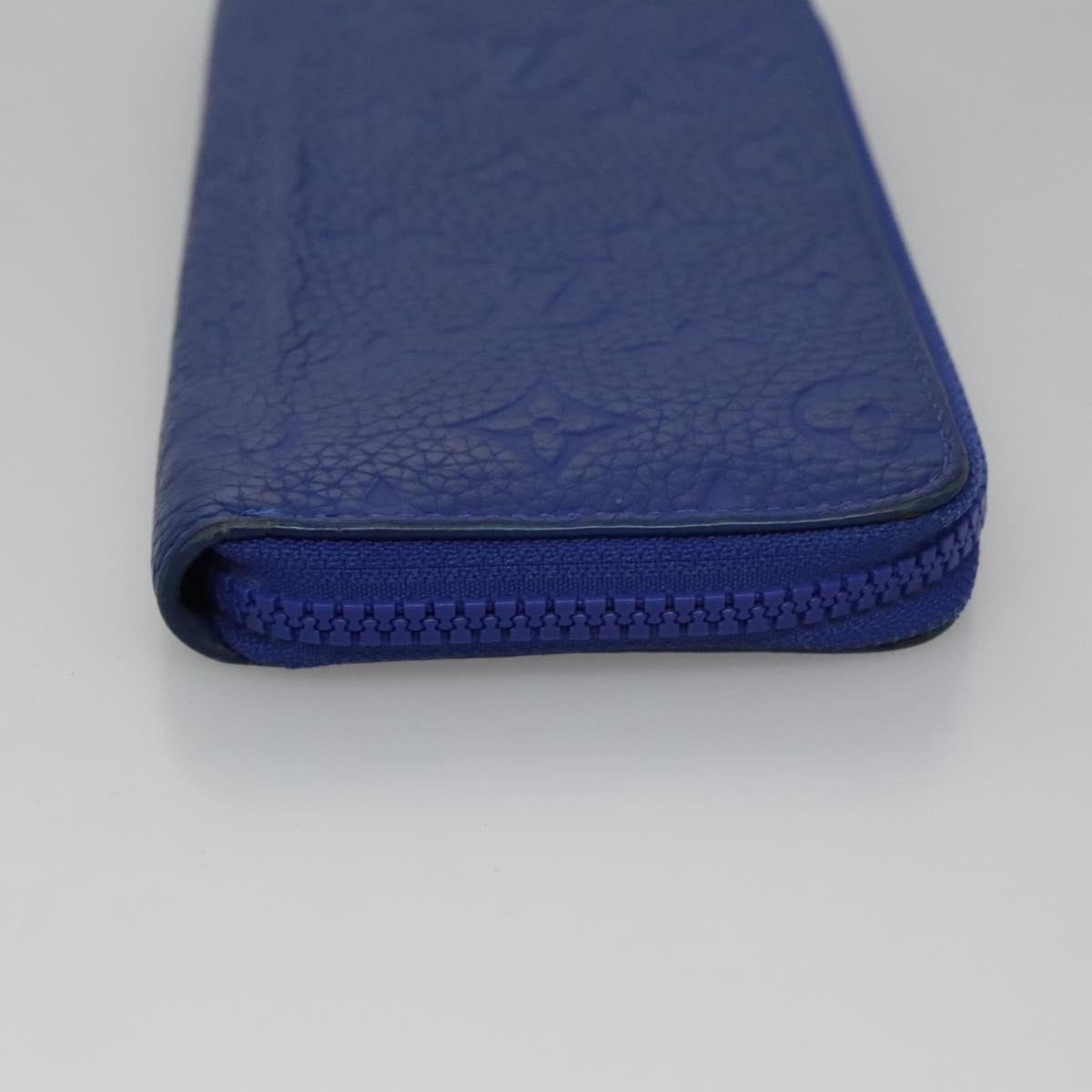 Louis Vuitton Zippy Wallet NM Taurillon Leather Blauw