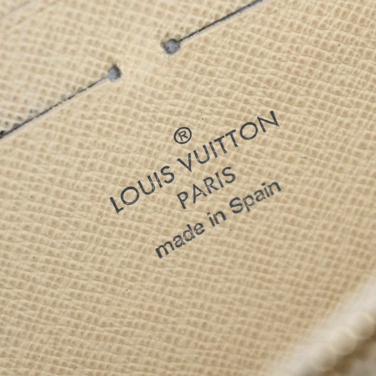 Louis Vuitton Louis Vuitton Zippy Wallet NM Damier Azur Wit