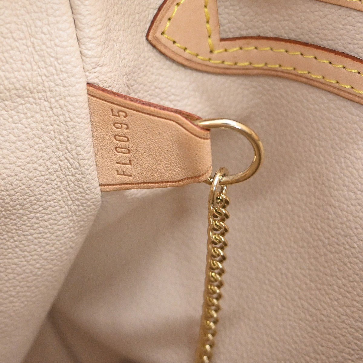 Louis Vuitton Louis Vuitton Bucket Bag Monogram Canvas PM Bruin