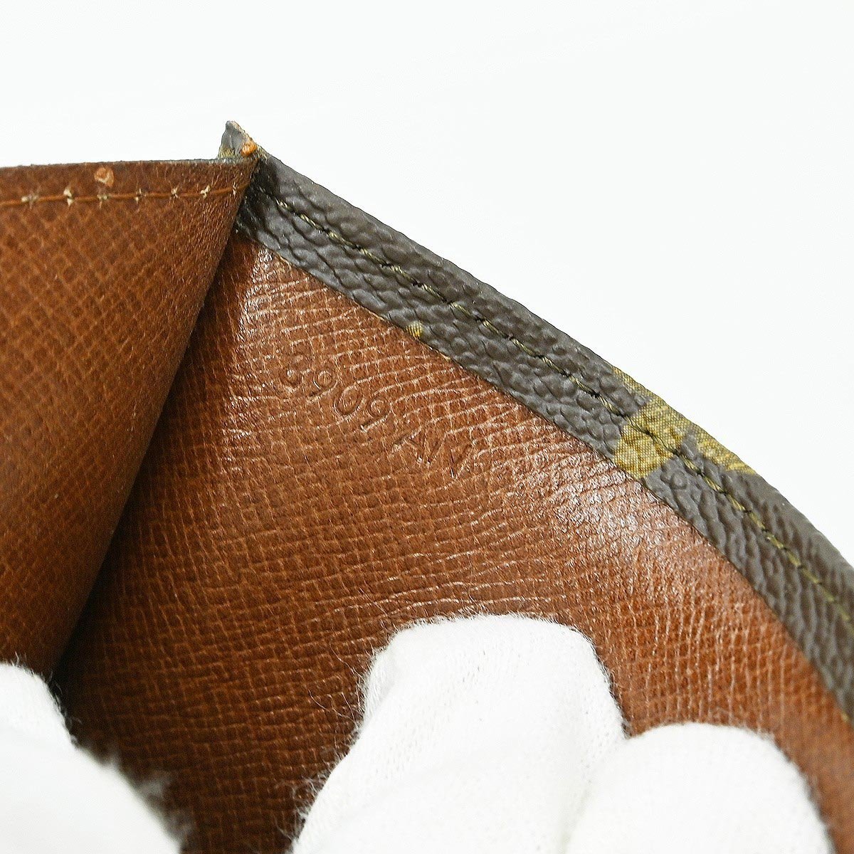 Louis Vuitton Louis Vuitton Pochette Rabat Monogram Canvas 20 Bruin