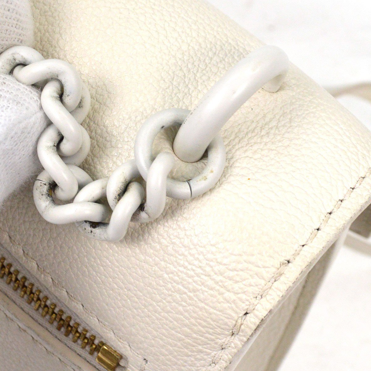 Louis Vuitton Louis Vuitton Mylockme Handbag Leather BB Wit