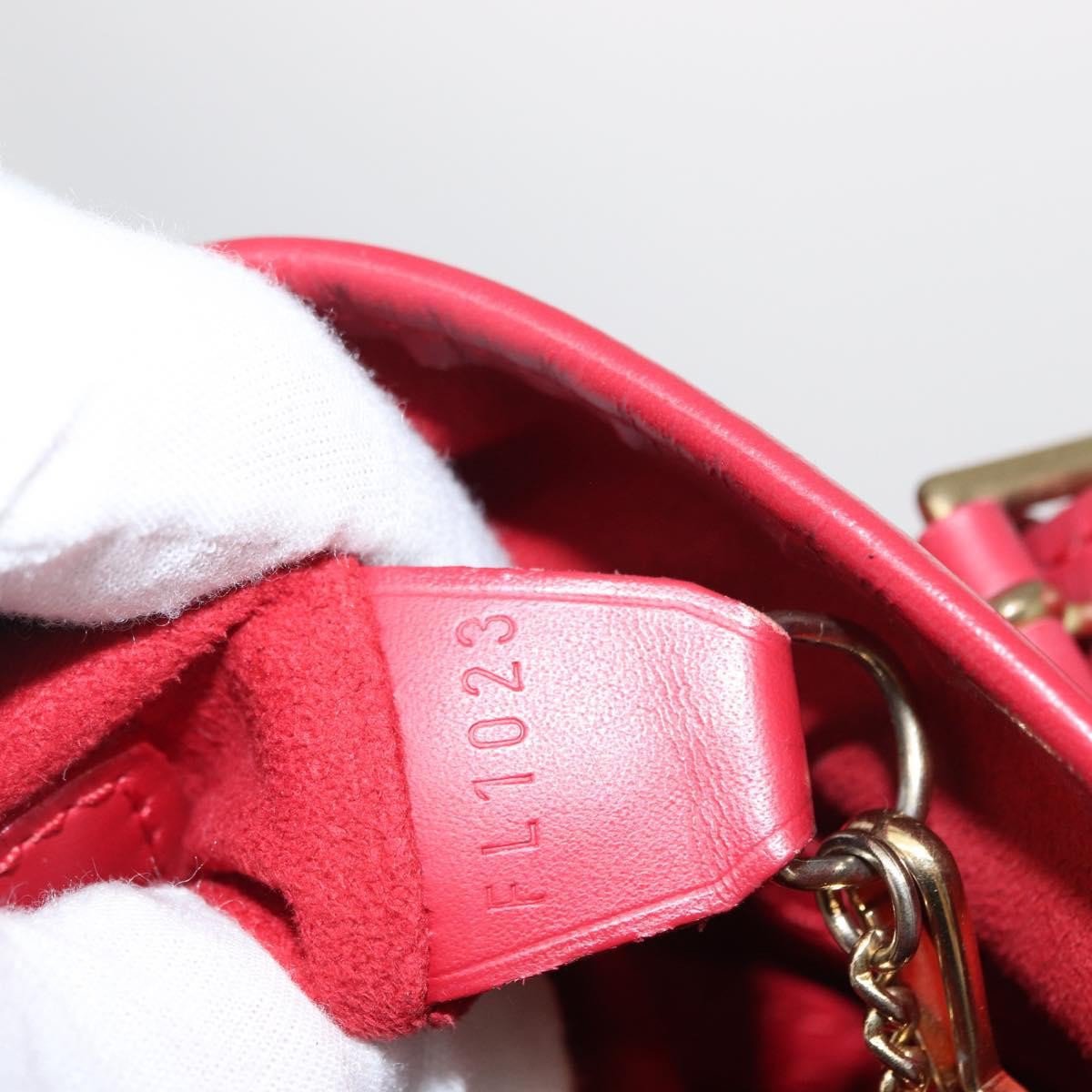 Louis Vuitton Louis Vuitton Bucket Bag Epi Leather PM Rood