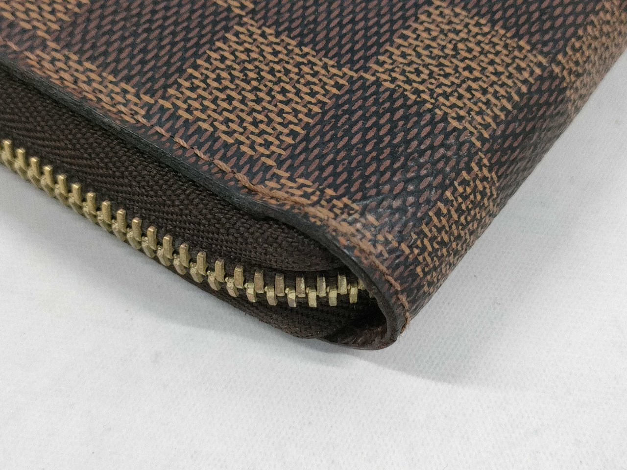 Louis Vuitton Zippy Organizer Damier Ebene Bruin