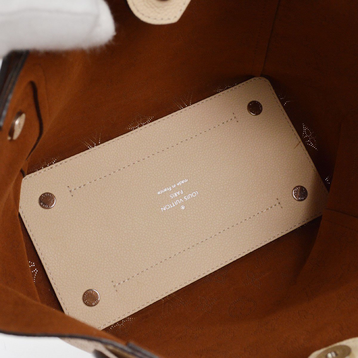 Louis Vuitton Louis Vuitton Hina Handbag Mahina Leather PM Beige