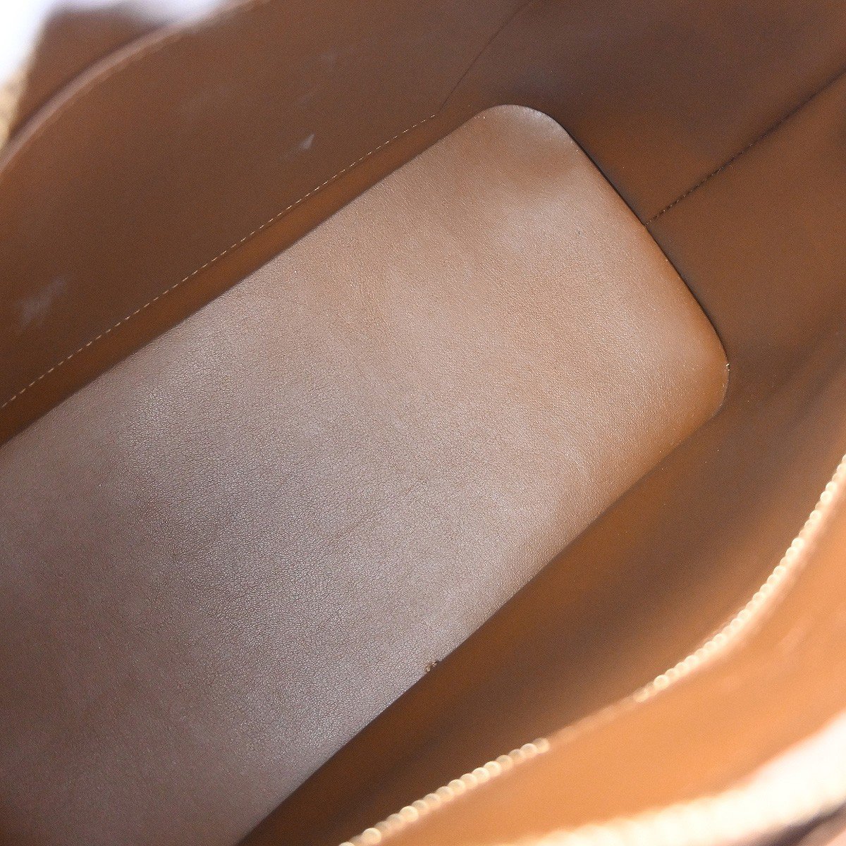 Louis Vuitton Houston Monogram Vernis Bruin