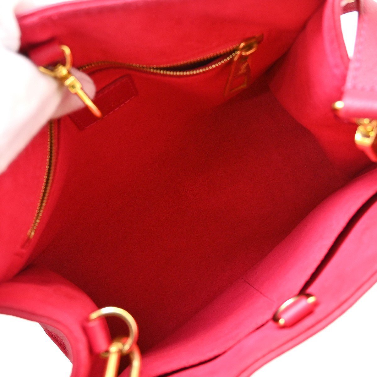 Louis Vuitton OnTheGo Monogram Empreinte PM Roze