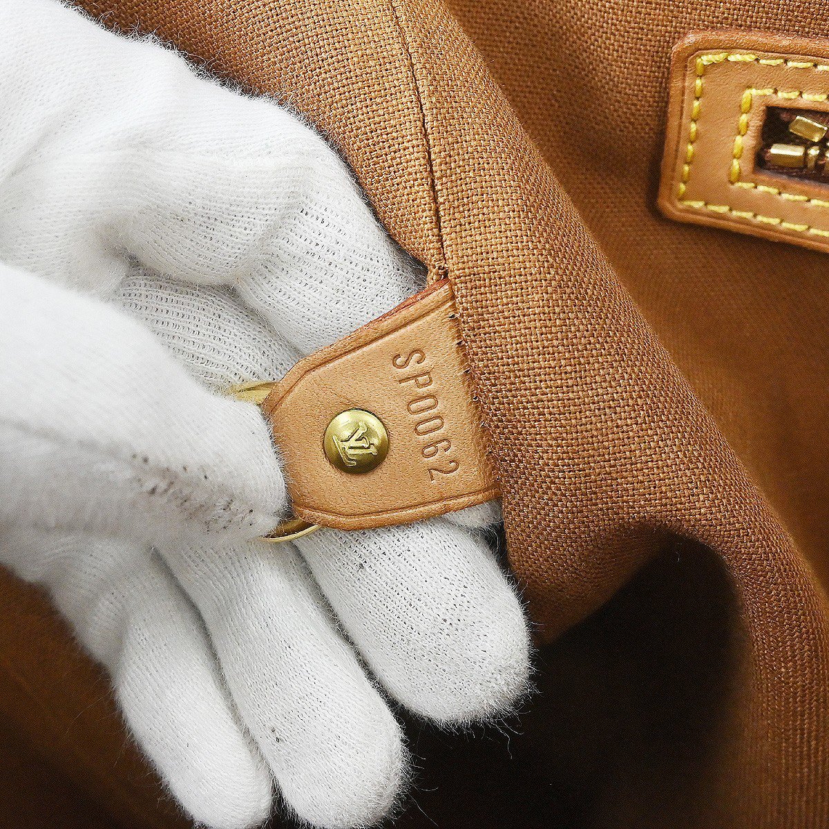 Louis Vuitton Louis Vuitton Abbesses Messenger Bag Monogram Canvas Bruin