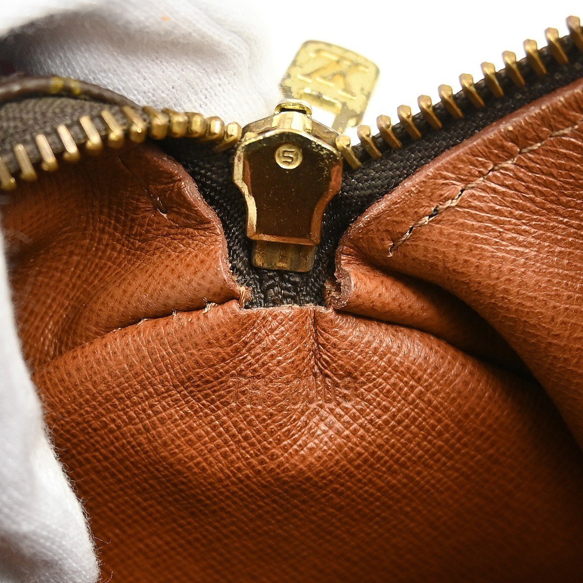 Louis Vuitton Papillon Monogram 30 Bruin