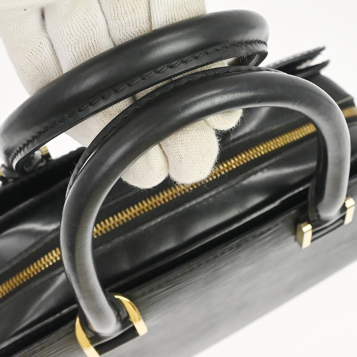 Louis Vuitton Pont Neuf Epi MM Zwart