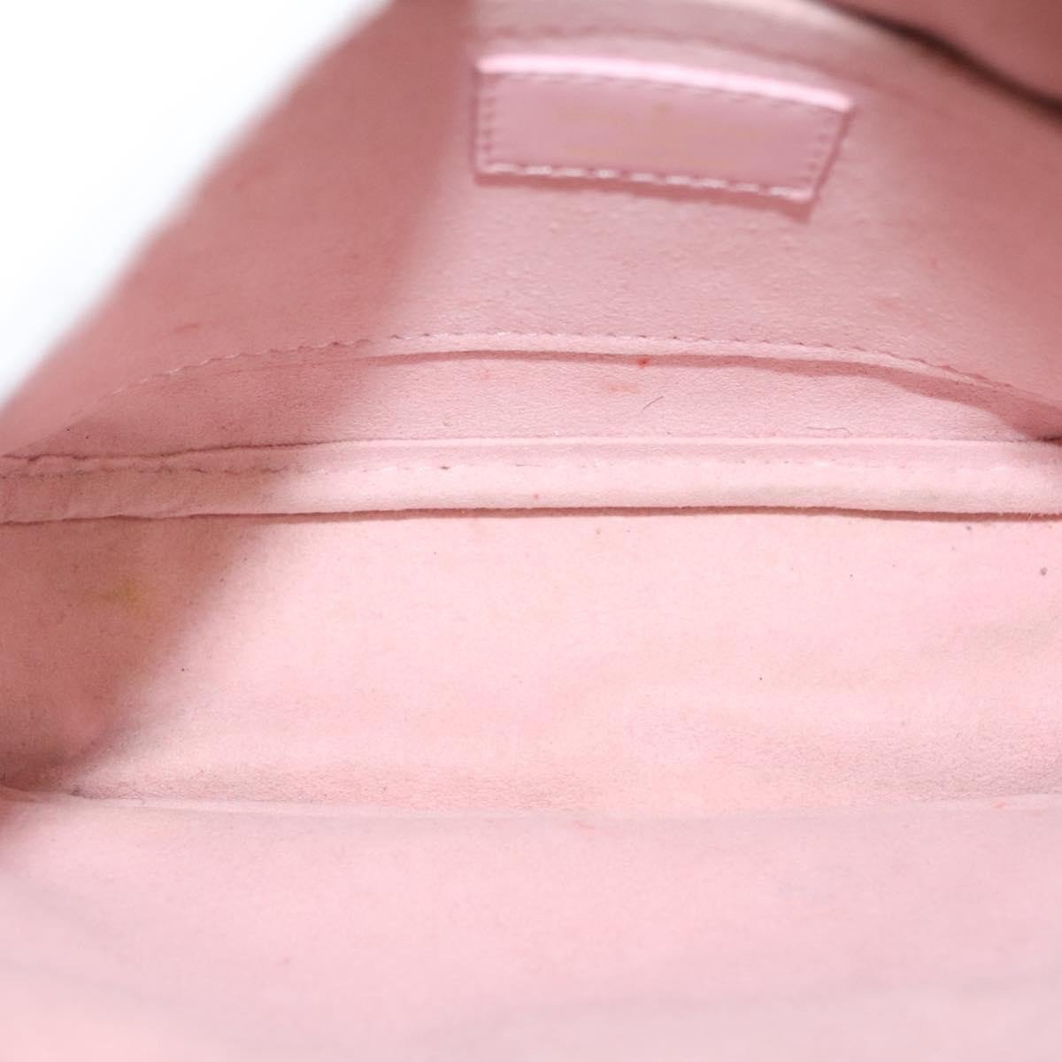 Louis Vuitton Louis Vuitton New Wave Camera Bag Quilted Leather Roze