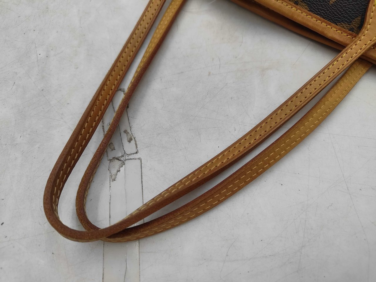 Louis Vuitton Neverfull Tote Monogram Canvas MM Bruin