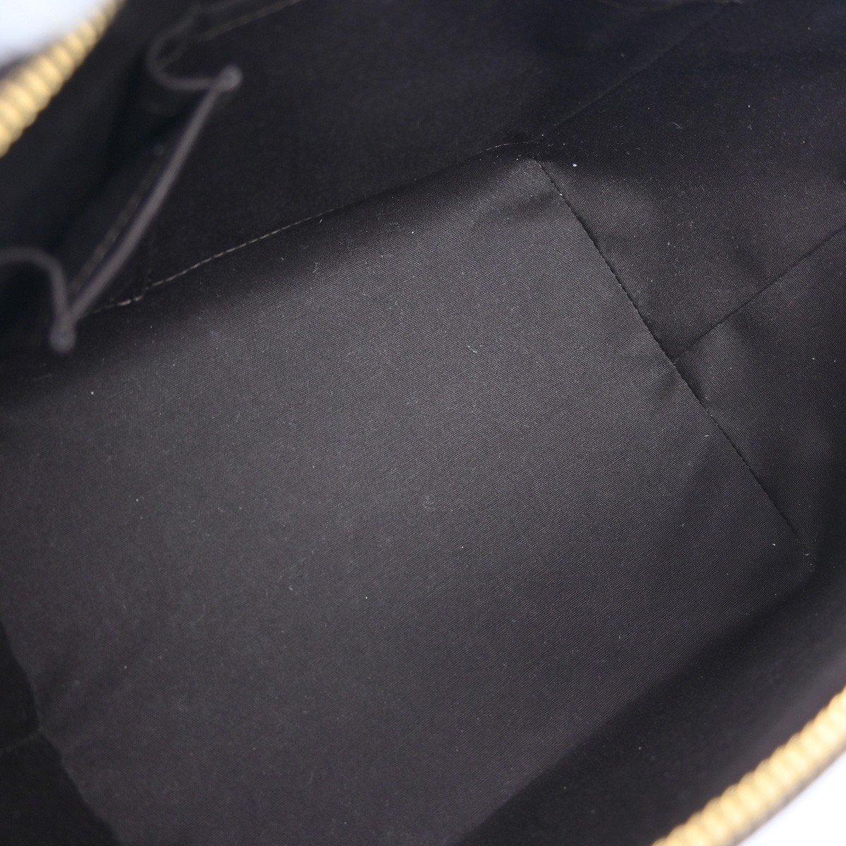 Louis Vuitton Bellevue Handbag Monogram Vernis PM Paars