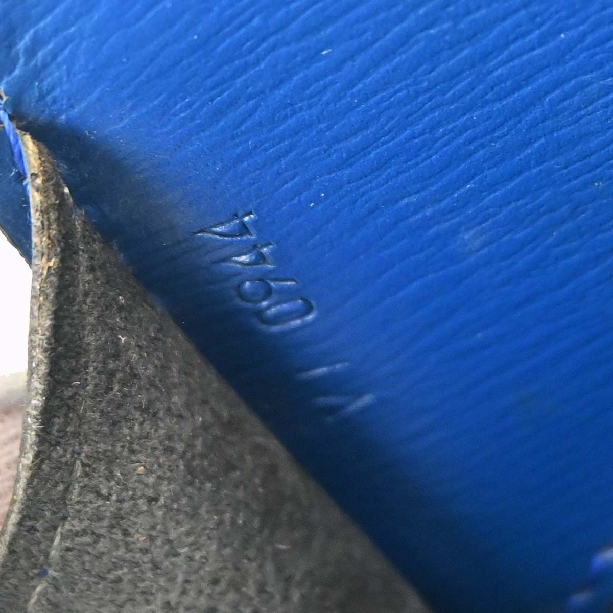 Louis Vuitton Cluny Epi MM Zwart