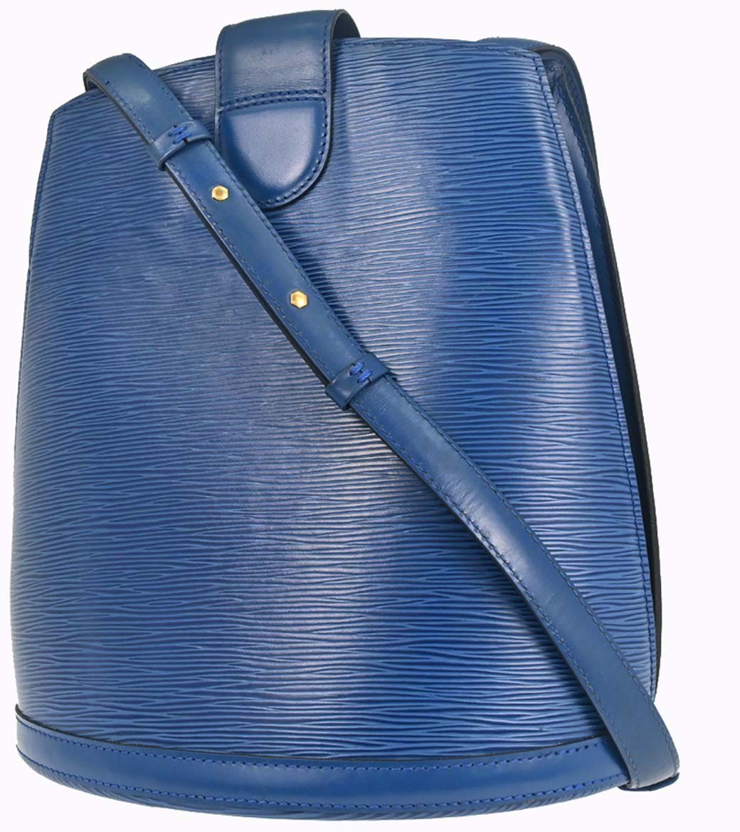 Louis Vuitton Cluny Epi MM Zwart