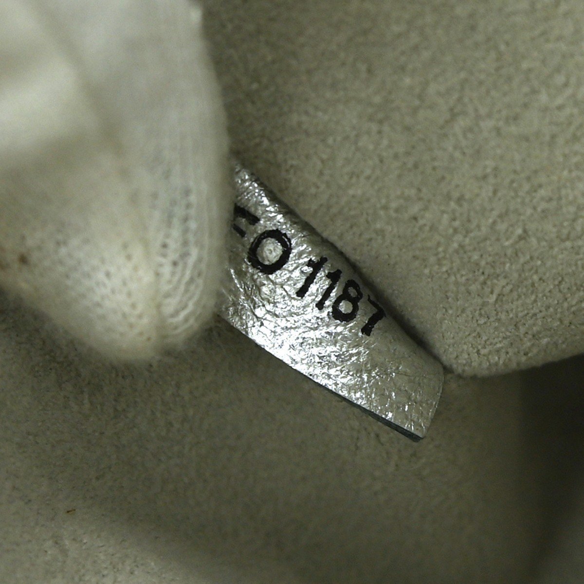 Louis Vuitton Very Chain Monogram Leather Zilver