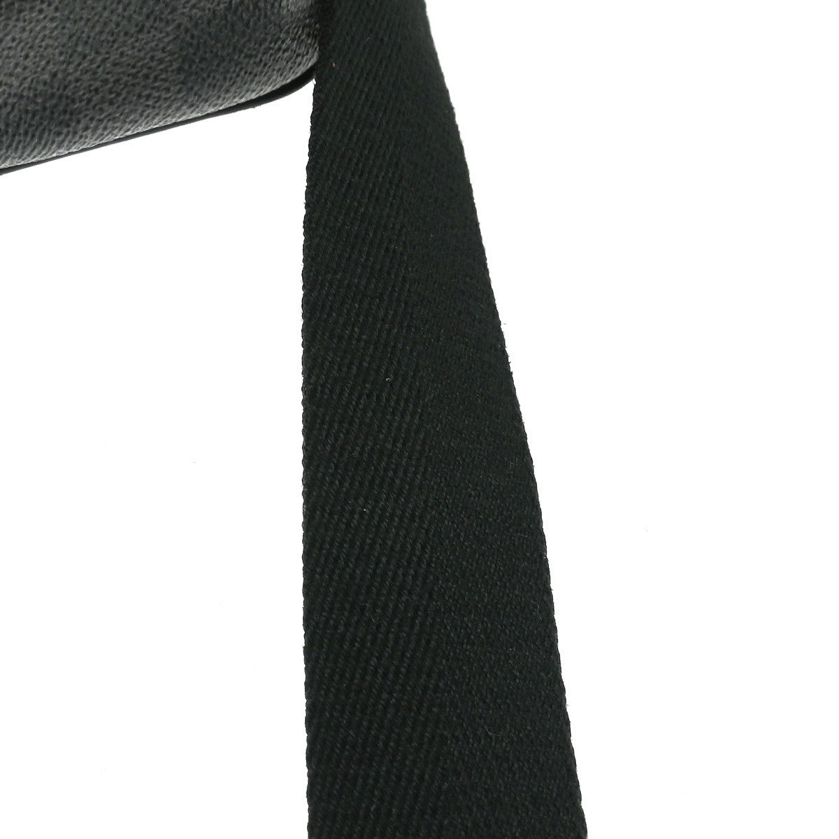 Louis Vuitton District Messenger Damier Graphite MM Zwart