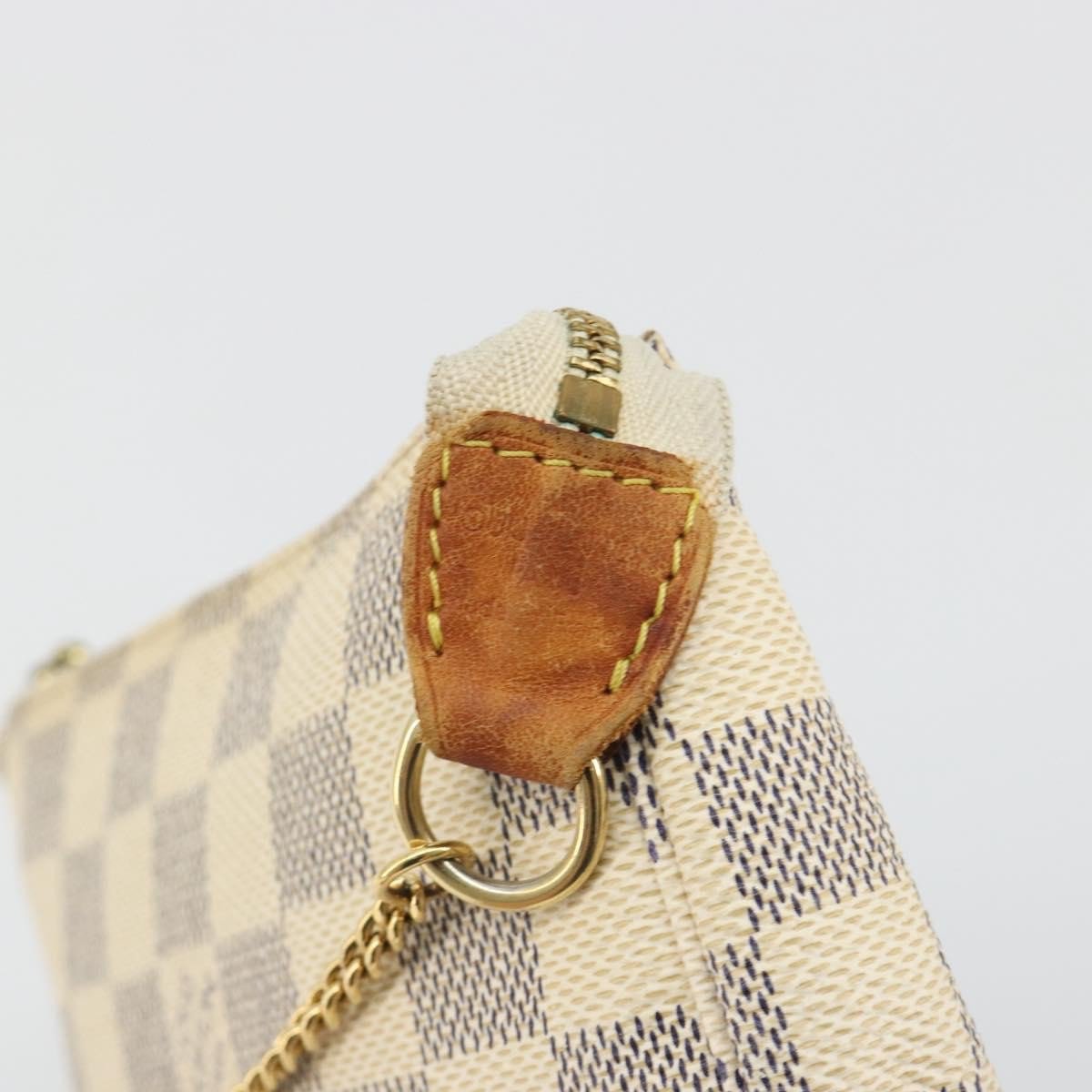 Louis Vuitton Mini pochette accessoires Damier Canvas Mini Beige