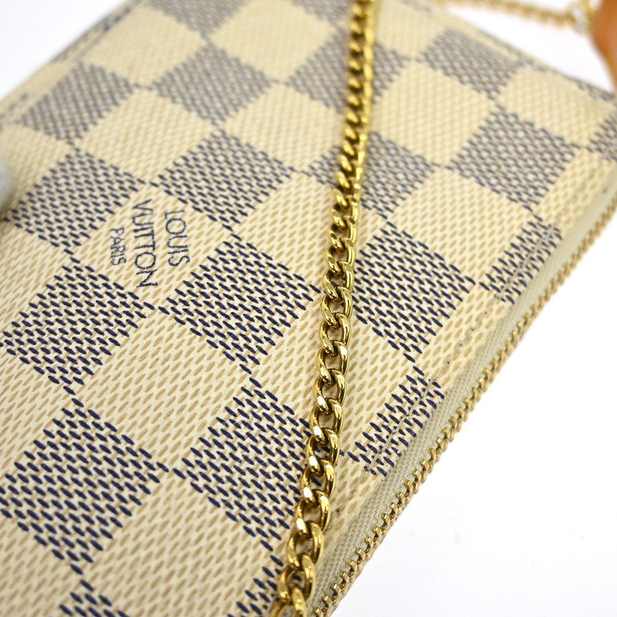 Louis Vuitton Mini pochette accessoires Damier Canvas Mini Wit
