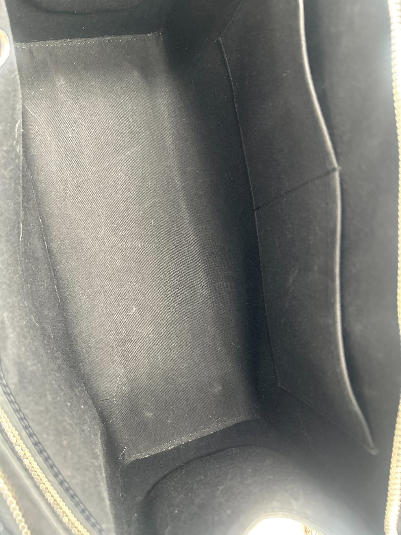 Louis Vuitton Louis Vuitton Brea Handbag Epi Leather MM Zwart