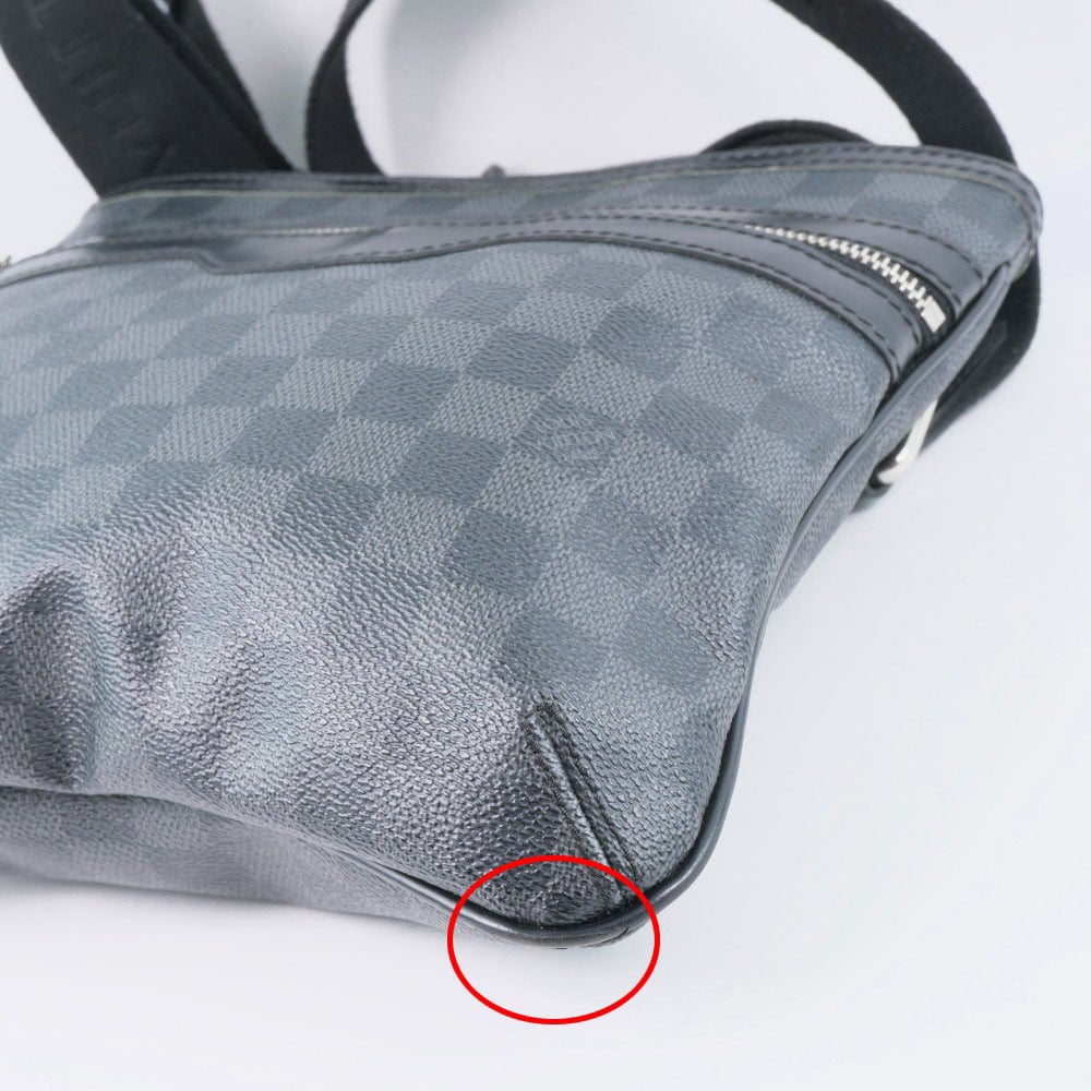 Louis Vuitton Louis Vuitton Thomas Handbag Damier Graphite Zwart