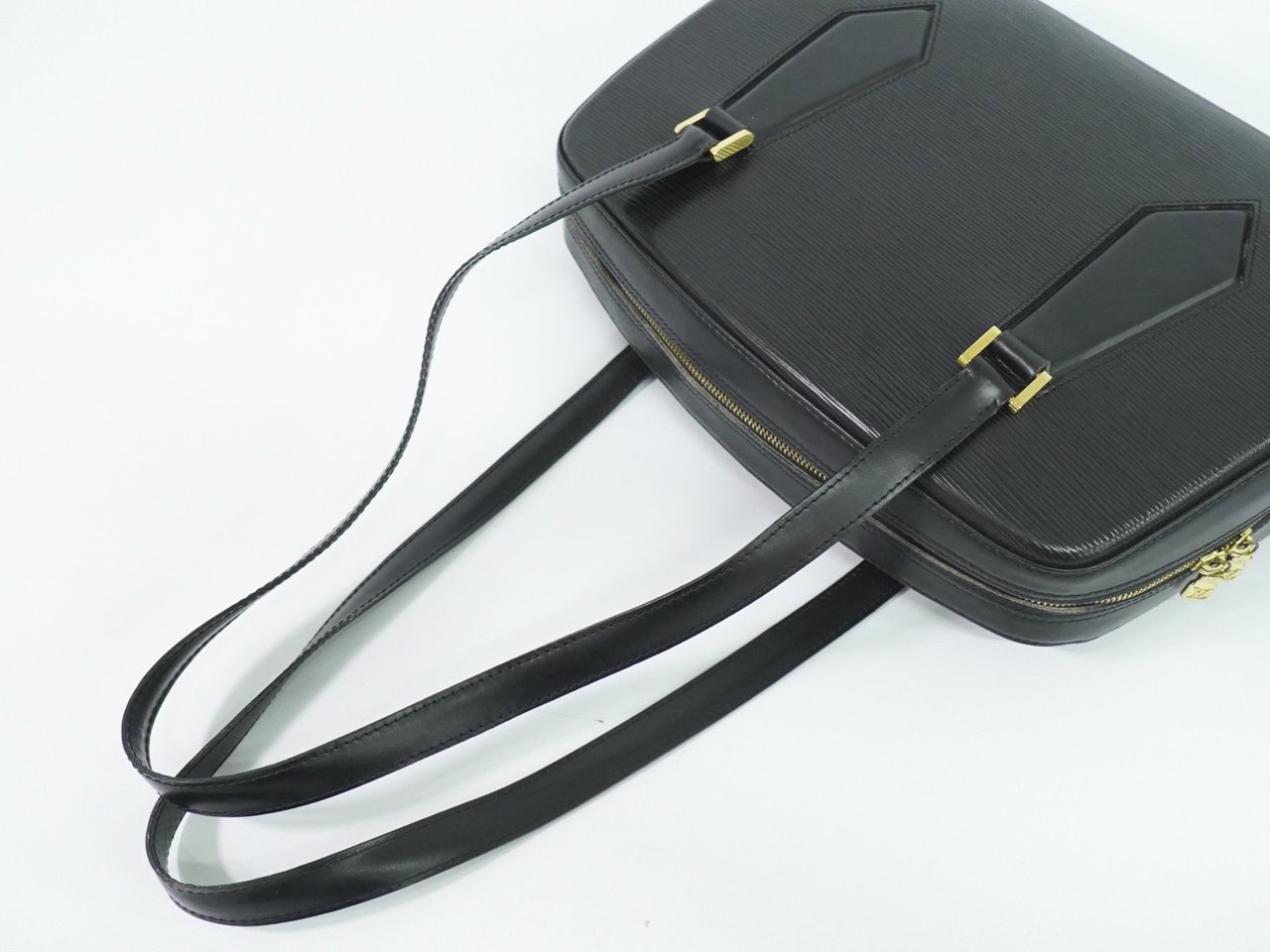 Louis Vuitton Voltaire Epi leather Zwart
